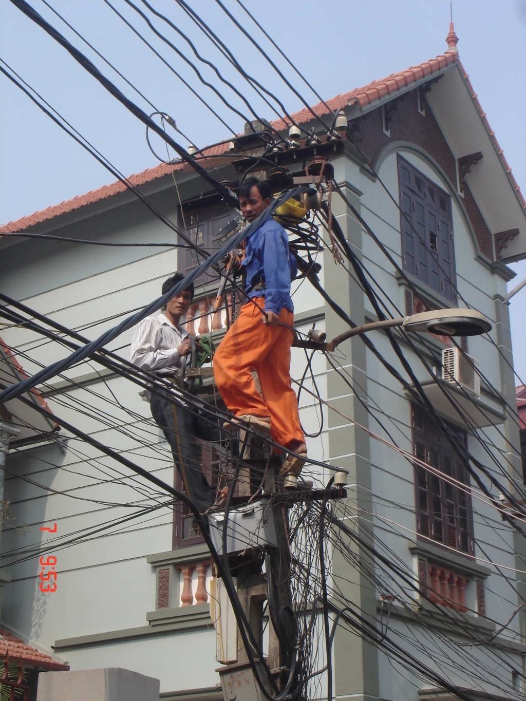 ha noi pho bien luat dien luc phuong phap xac dinh gia trong linh vuc cung cap dien