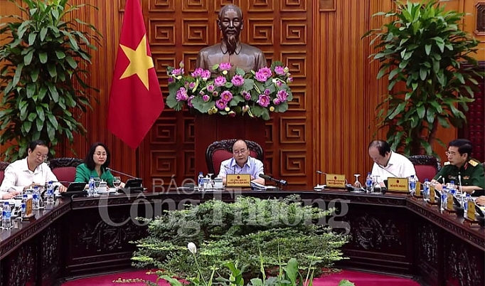 thu tuong nguyen xuan phuc lam viec voi lanh dao tinh lang son