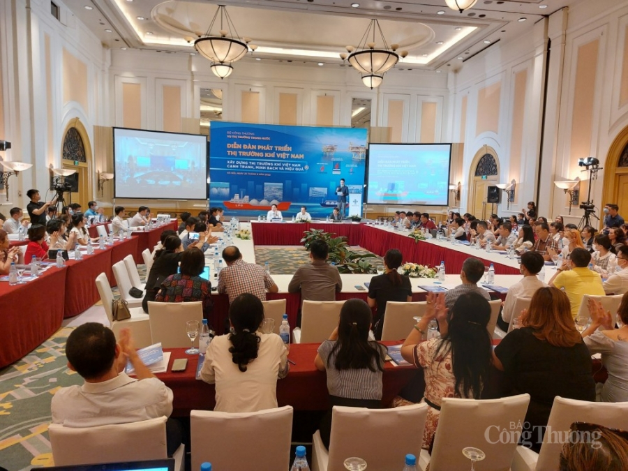 Diễn đàn phát triển thị trường khí Việt Nam: Xây dựng thị trường khí Việt Nam cạnh tranh, minh bạch, hiệu quả Diễn đàn phát triển thị trường khí Việt Nam: Xây dựng thị trường khí Việt Nam cạnh tranh, minh bạch, hiệu quả