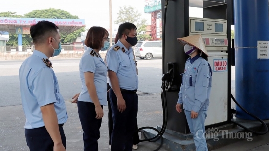 Kiên quyết xử lý nghiêm khắc, thu hồi giấy phép thương nhân xăng dầu vi phạm dù là ai