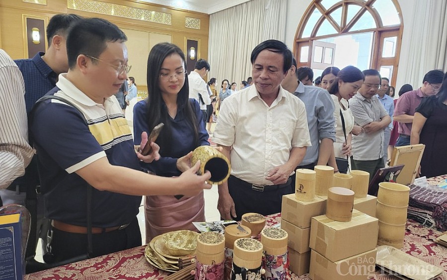 Nghệ An công nhận 25 sản phẩm công nghiệp nông thôn tiêu biểu Nghệ An công nhận 25 sản phẩm công nghiệp nông thôn tiêu biểu