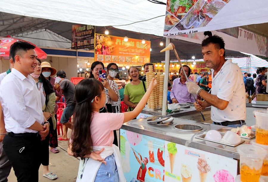 Lễ hội Ẩm thực đường phố - Nghề truyền thống tỉnh Long An năm 2022