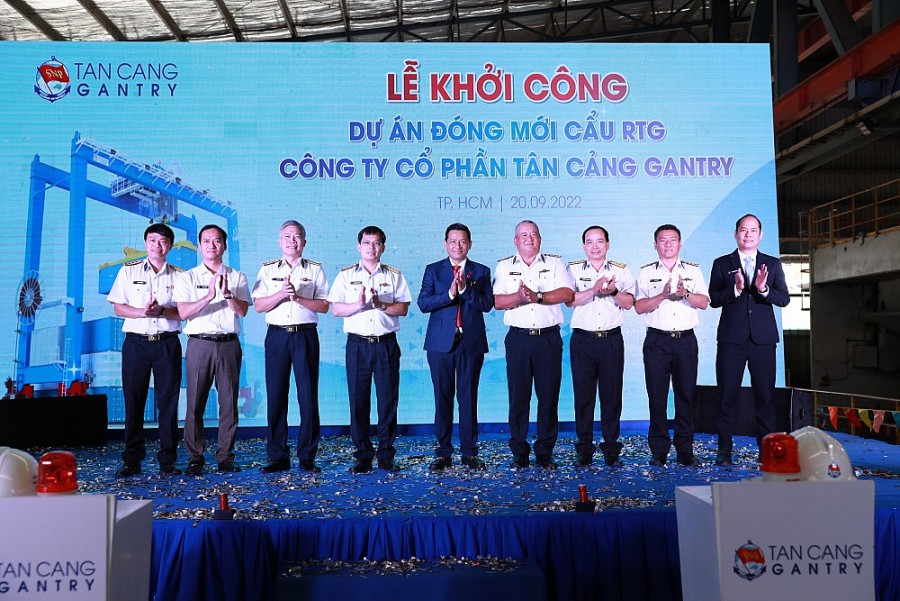 Khởi công Dự án cẩu khung đầu tiên của Việt Nam thương hiệu Tân cảng Sài Gòn