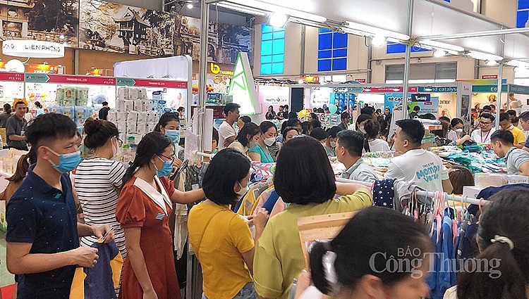 Hơn 200 gian hàng tham gia Triển lãm Vietbaby Fair Hà Nội 2022
