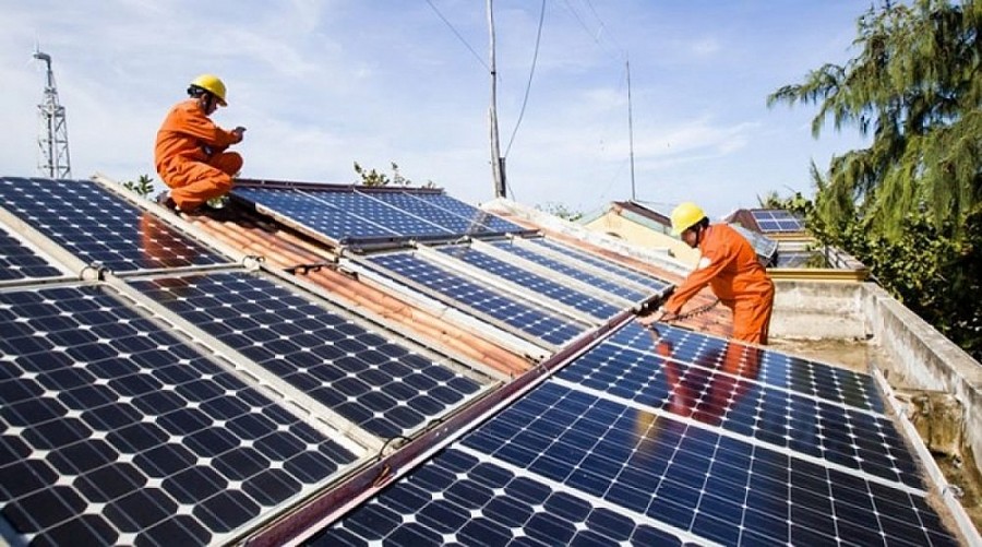 Thành phố Hồ Chí Minh: Cần phát triển năng lượng xanh và sử dụng tiết kiệm, hiệu quả