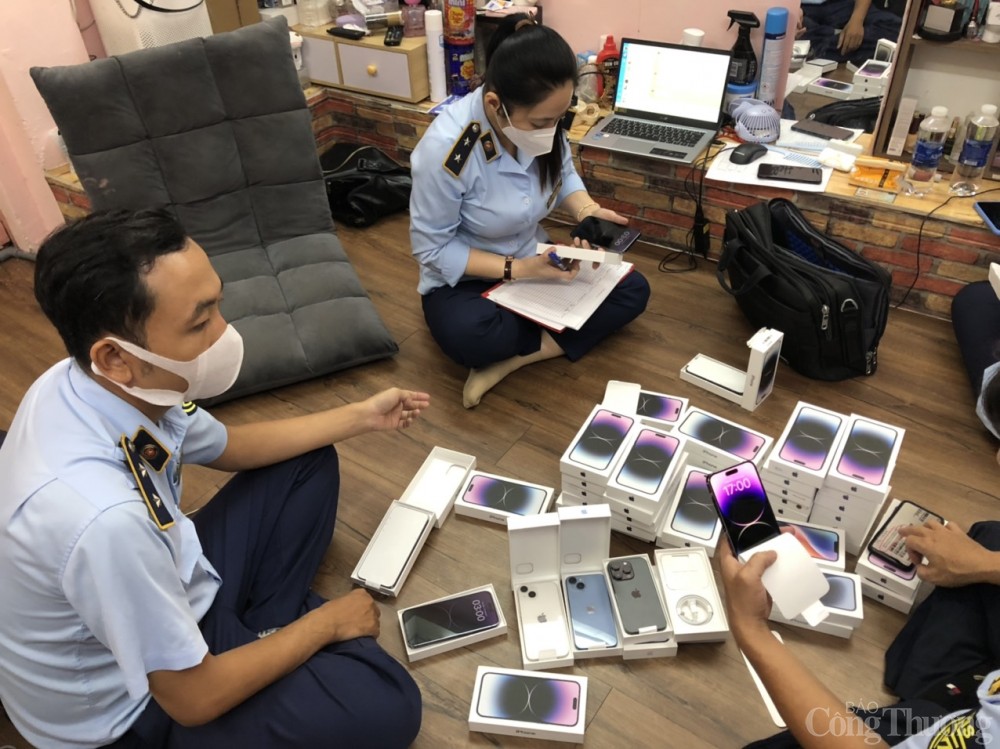 TP. Hồ Chí Minh: Tạm giữ 42 chiếc iPhone 14 không có hóa đơn trị giá 1,6 tỷ đồng