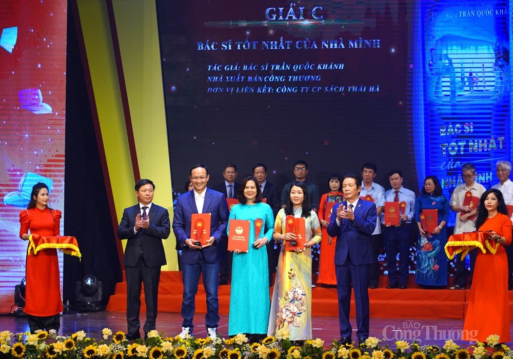 Lễ trao Giải thưởng Sách quốc gia 2022: Tôn vinh văn hoá đọc