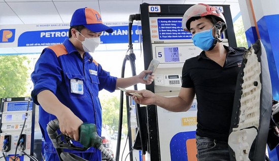 Còn 96.000 tỷ đồng hạn mức tín dụng cho 34 doanh nghiệp xăng dầu