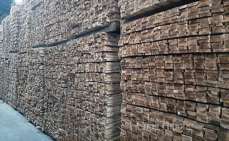 Thiếu đơn hàng trong nước và xuất khẩu, thị trường gỗ ghép thanh trong tình trạng "ngủ đông"