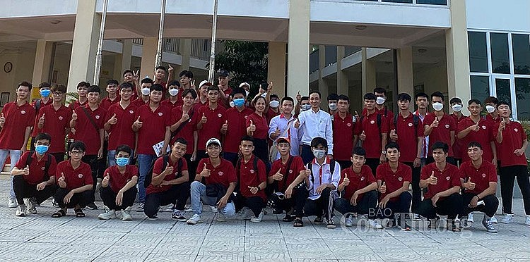 Học viên của Học viện hướng nghiệp ngành công nghiệp hỗ trợ Việt Nam (VSI) Nguồn lao động cho các DN ngành CNHT Hà Nội – Việt Nam