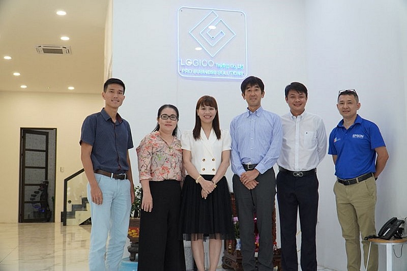 Giám đốc Epson Việt Nam trong 1 buổi thăm và làm việc tại văn phòng Công ty TNHH Thương Mại Logico