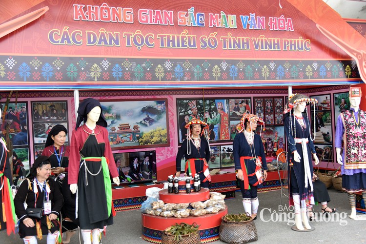 Sắc màu không gian văn hóa các dân tộc tại Làng Văn hóa Sắc màu không gian văn hóa các dân tộc tại Làng Văn hóa