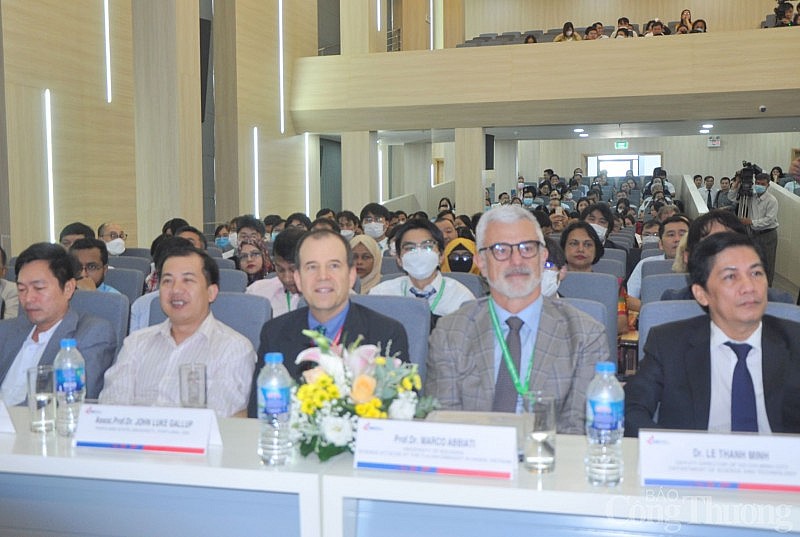 Hơn 800 nhà khoa học tham dự hội nghị quốc tế về công nghệ tiên tiến và phát triển bền vững