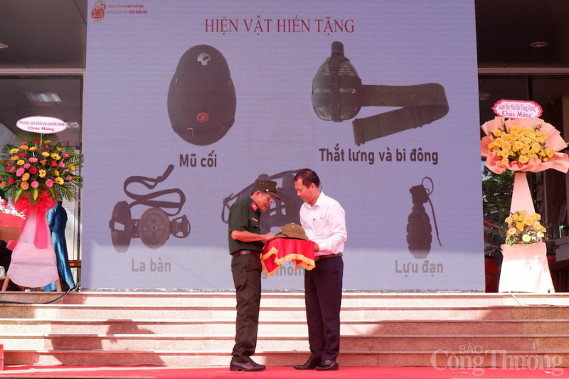 Đà Nẵng: Tôn vinh nghệ nhân công hiến, giữ gìn di sản văn hóa phi vật thể