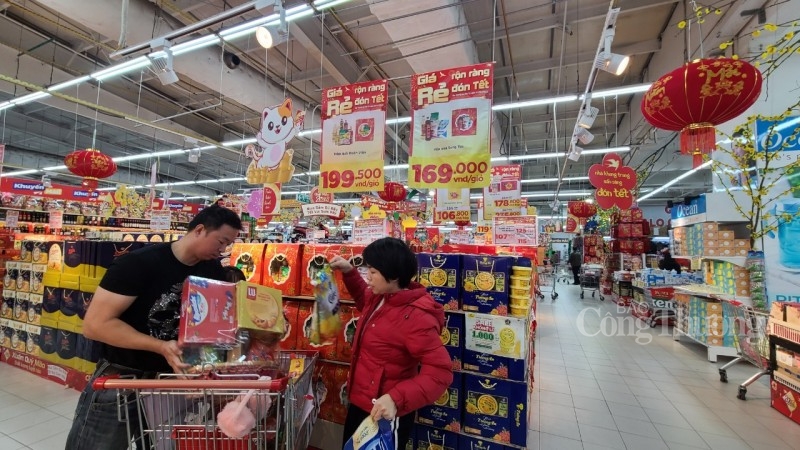 Thị trường quà Tết nhộn nhịp dịp cuối năm Thị trường quà Tết nhộn nhịp dịp cuối năm