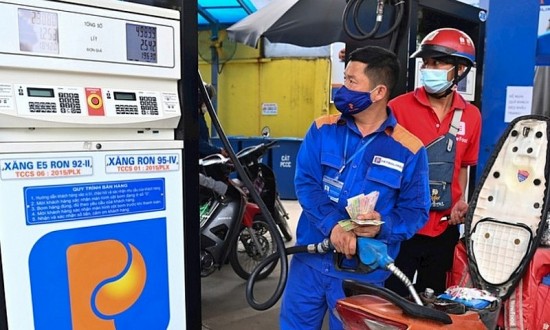 Giá xăng dầu hôm nay 21/3: Xăng giảm gần 800 đồng/lít, giá dầu giảm từ 800-1.253 đồng/lít