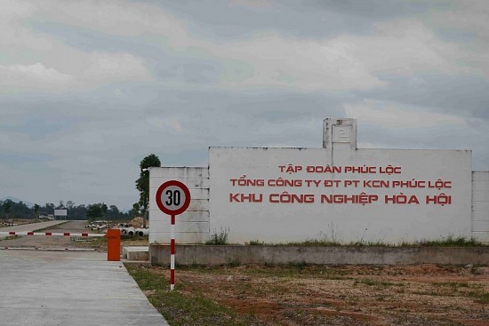 Hộp thư bạn đọc ngày 20/12: Dấu hiệu sai phạm tại khu công nghiệp Hòa Hội, thời trang Venesto