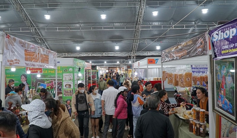 Gia Lai: Hội chợ thương mại, không gian mở cho sản vật địa phương