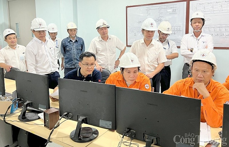 Tổng công ty Điện lực TP. Hồ Chí Minh đóng điện vận hành Trạm 220/110kV Tân Cảng