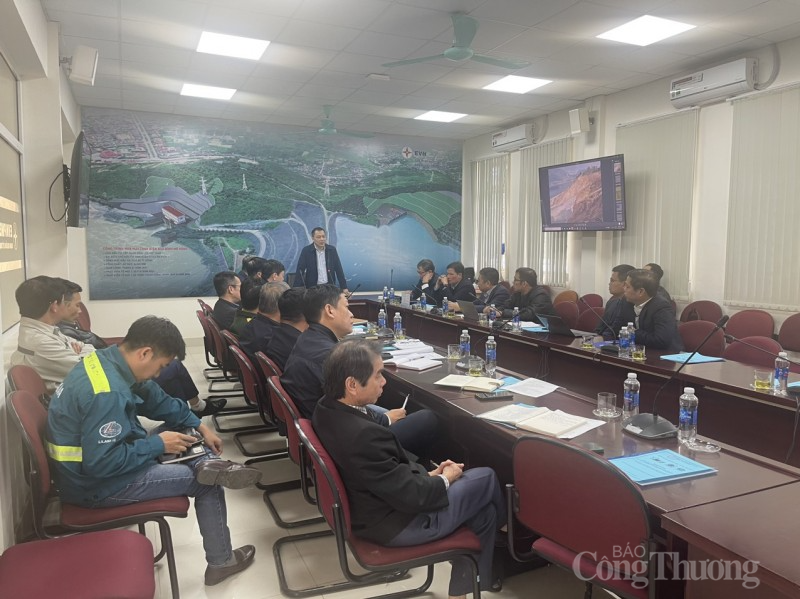 Bộ Công Thương: Kiểm tra công tác thi công dự án Nhà máy thủy điện Hoà Bình mở rộng Bộ Công Thương: Kiểm tra công tác thi công dự án Nhà máy thủy điện Hoà Bình mở rộng