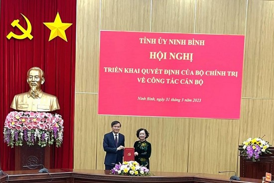 Bộ Chính trị điều động ông Đoàn Minh Huấn làm Bí thư Tỉnh ủy Ninh Bình