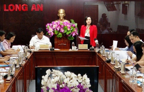 Long An cần tập trung phát triển công nghiệp, thương mại gắn với chuyển đổi mô hình tăng trưởng