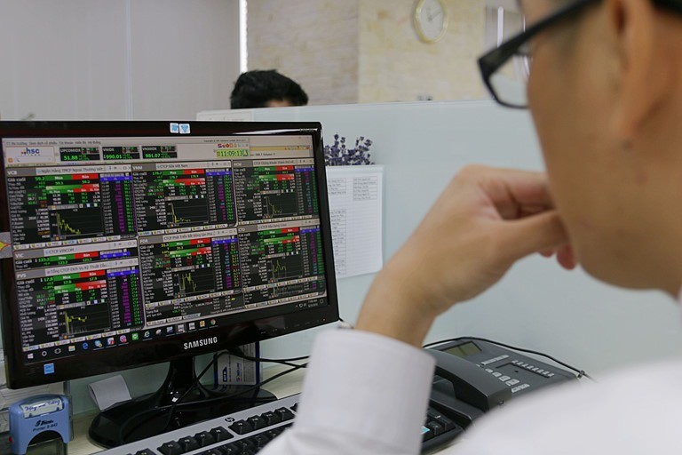 VN-index hướng đến mục tiêu vượt ngưỡng 1.100 điểm