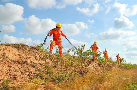 Chung tay tiết kiệm điện ở miền Nam: Bài 1 - Nhiệm vụ cấp bách