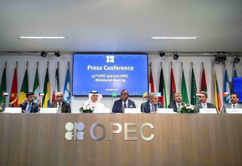 OPEC+ đạt được thỏa thuận cắt giảm sản lượng dầu sang năm 2024