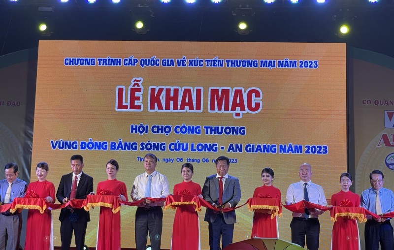Khai mạc Hội chợ Công Thương vùng Đồng bằng sông Cửu Long - An Giang năm 2023