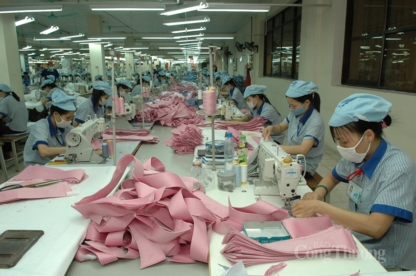 Xuất khẩu hàng may mặc tăng 79,6% Xuất khẩu hàng may mặc tăng 79,6%