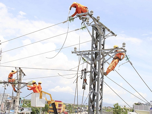 Bộ Công Thương công bố kết quả kiểm tra chi phí sản xuất kinh doanh điện năm 2019 của EVN Bộ Công Thương công bố kết quả kiểm tra chi phí sản xuất kinh doanh điện năm 2019 của EVN