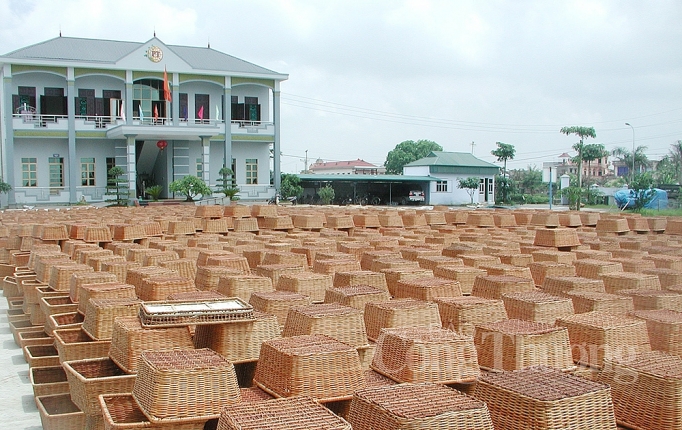 lam gi de doanh nghiep tu nhan phat trien