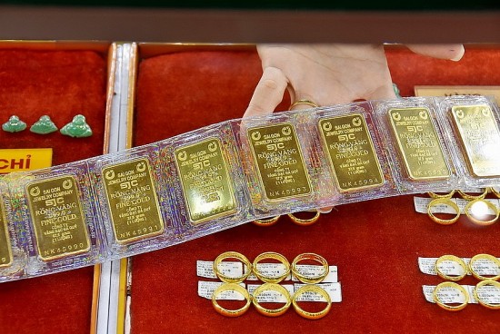 Tổng Giám đốc SJC nói gì về chênh lệch giá vàng miếng hàng chục triệu đồng?
