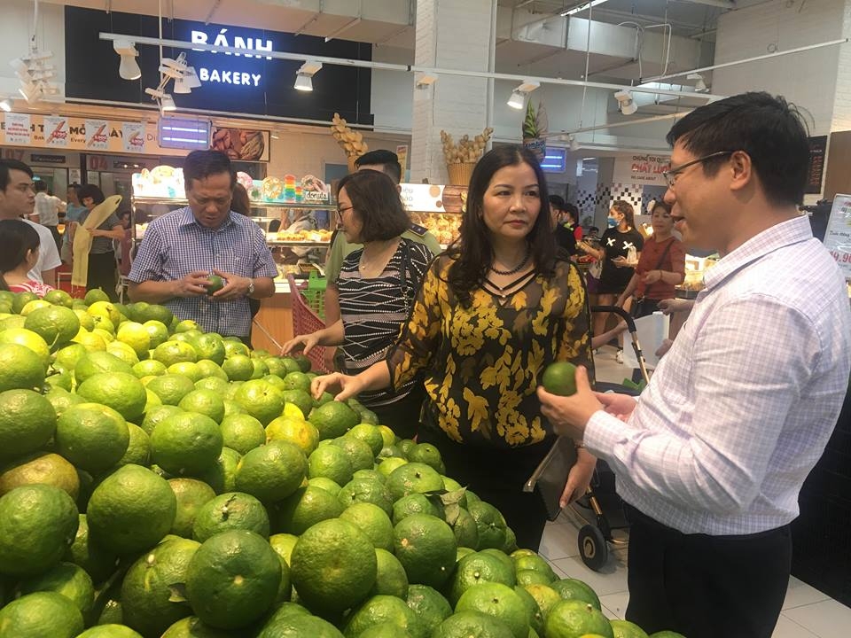 bung no mua sam ngay vang thang khuyen mai ha noi 2018