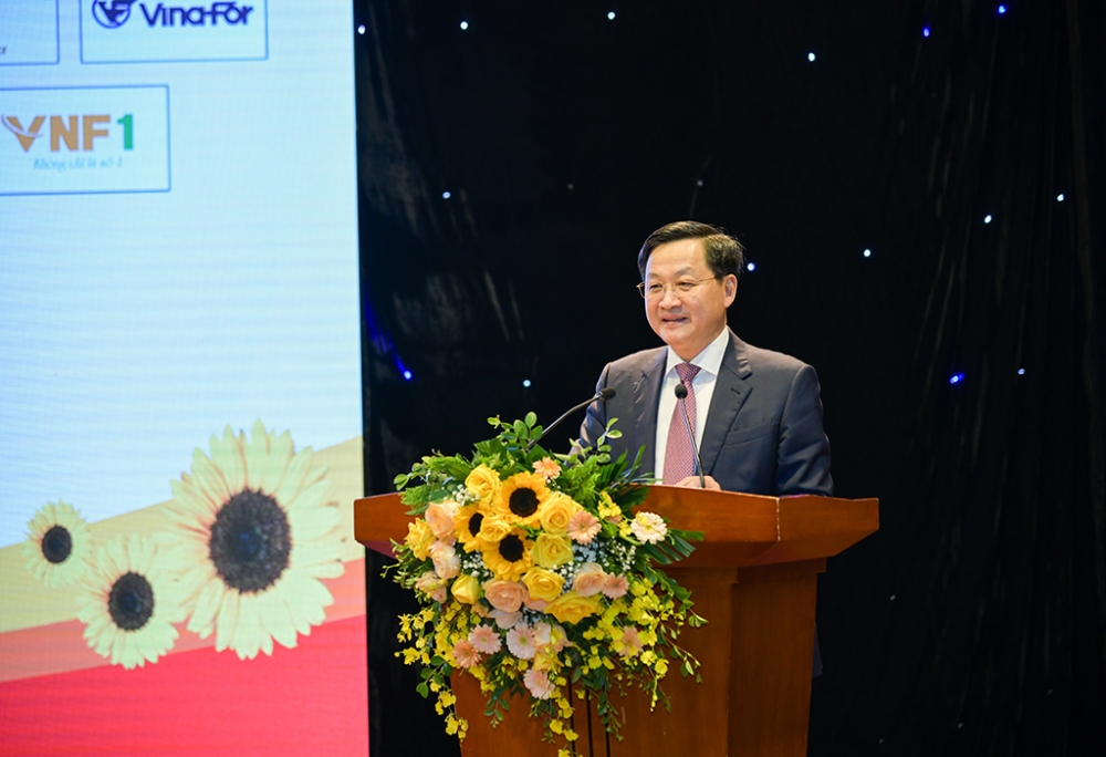 Phó Thủ tướng Chính phủ Lê Minh Khái phát biểu chỉ đạo tại hội nghị