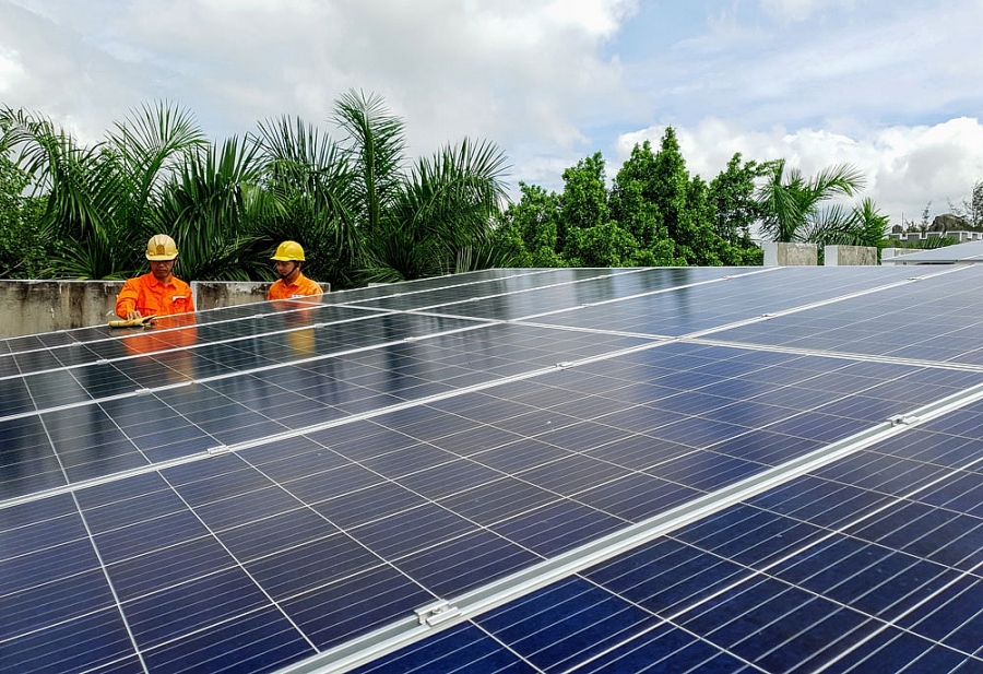 Bộ Công Thương đang nghiên cứu dự thảo cơ chế khuyến khích phát triển điện mặt trời mái nhà cho giai đoạn tới