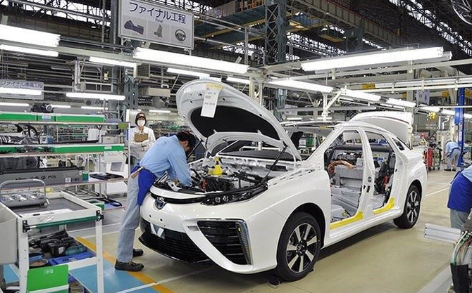 Toyota Việt Nam luôn nỗ lực đóng góp vào sự phát triển của ngành công nghiệp hỗ trợ ô tô Việt Nam và không ngừng củng cố mạng lưới nhà cung cấp trong nước để phát triển ngành công nghiệp lâu dài