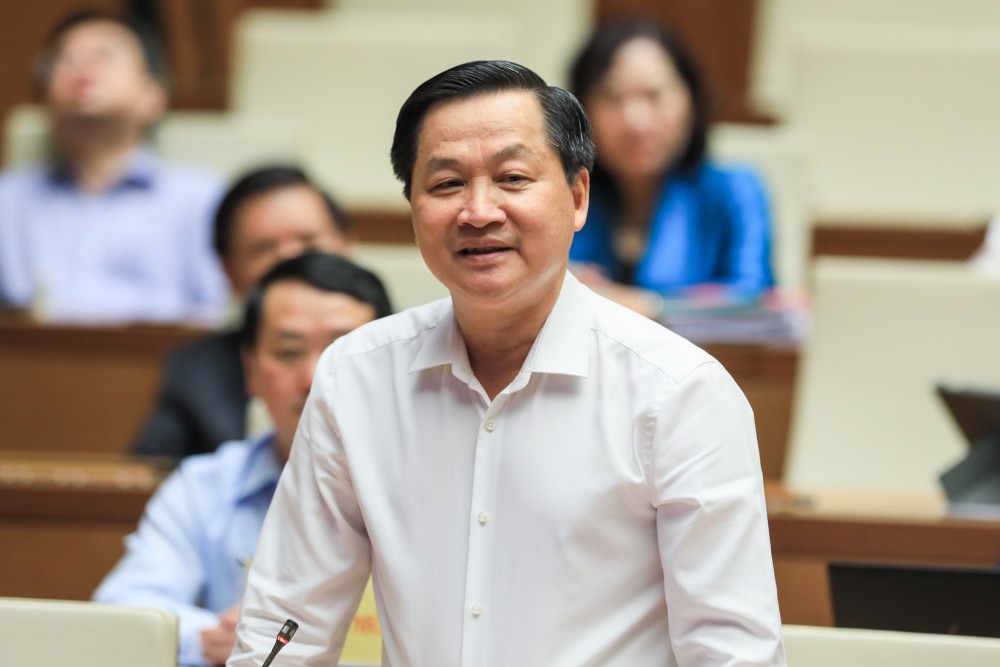 Phó thủ tướng Lê Minh Khái giải trình phiên thảo luận ngày 2.6