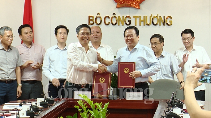 ban giao 11 du an kem hieu qua da co 2 nha may hoat dong co lai