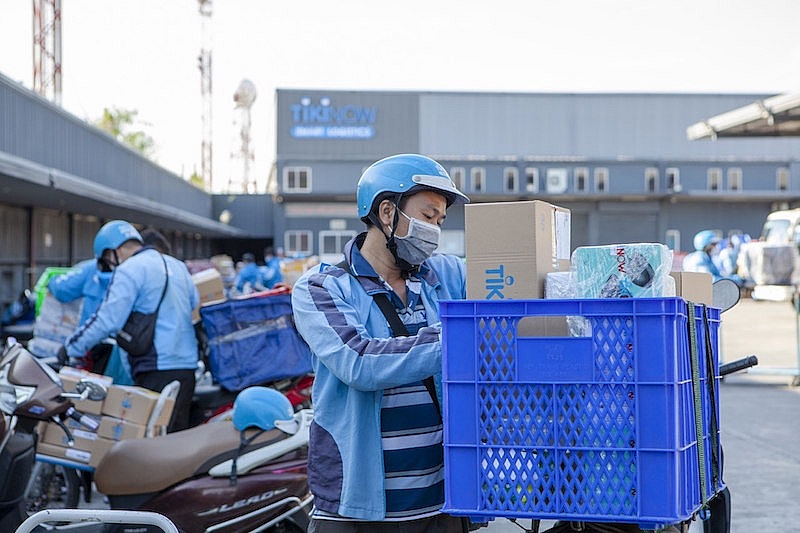 Trong trường hợp cần thiết, xây dựng thiết lập “Điểm tập kết hàng hóa” cho TMĐT ngay tại các khu cách ly tập trung hoặc các khu vực cư dân bị phong tỏa