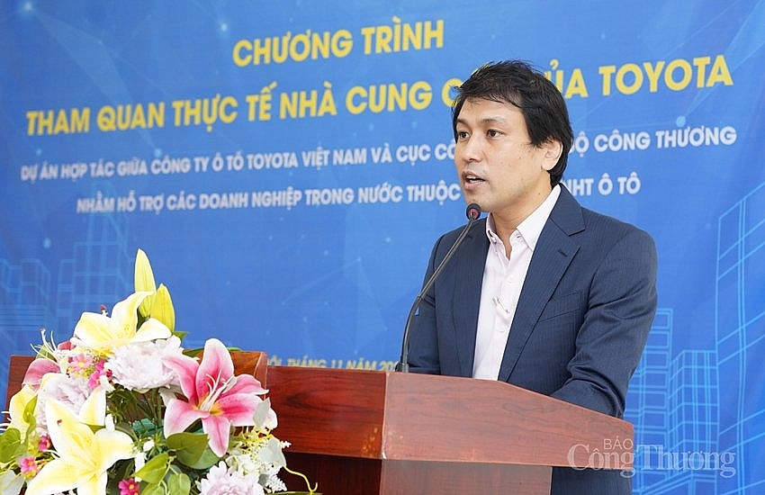 ông Hiroshi Okamura - Phó Giám đốc Khối Kế hoạch bán hàng & Dịch vụ, Toyota Việt Nam