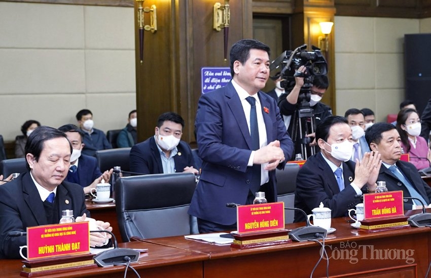 Chủ tịch Quốc hội Vương Đình Huệ: Hải Phòng cần tiếp tục vươn lên mạnh mẽ