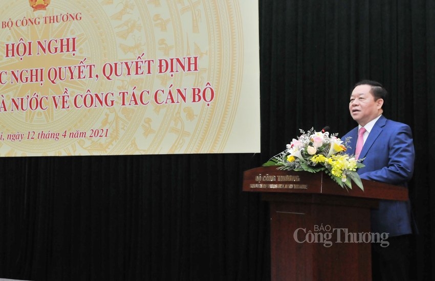Bộ trưởng Nguyễn Hồng Diên: Điều quan trọng nhất là phát huy truyền thống của ngành, phát huy sức mạnh tập thể
