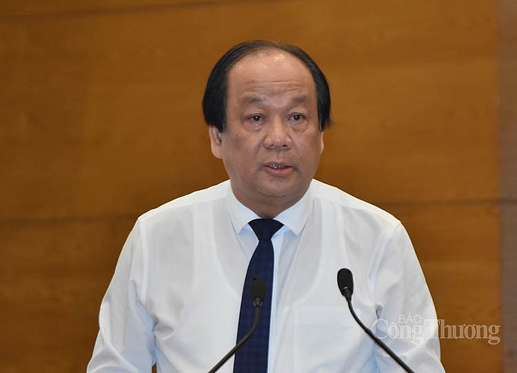 thuc hien muc tieu kep va khong de dut gay nen kinh te