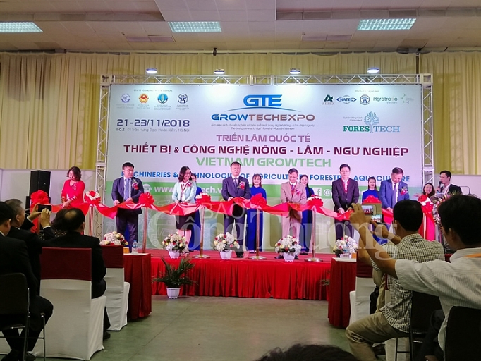 vietnam growtech 2018 san giao dich thiet bi cong nghe nong nghiep lon nhat tai viet nam
