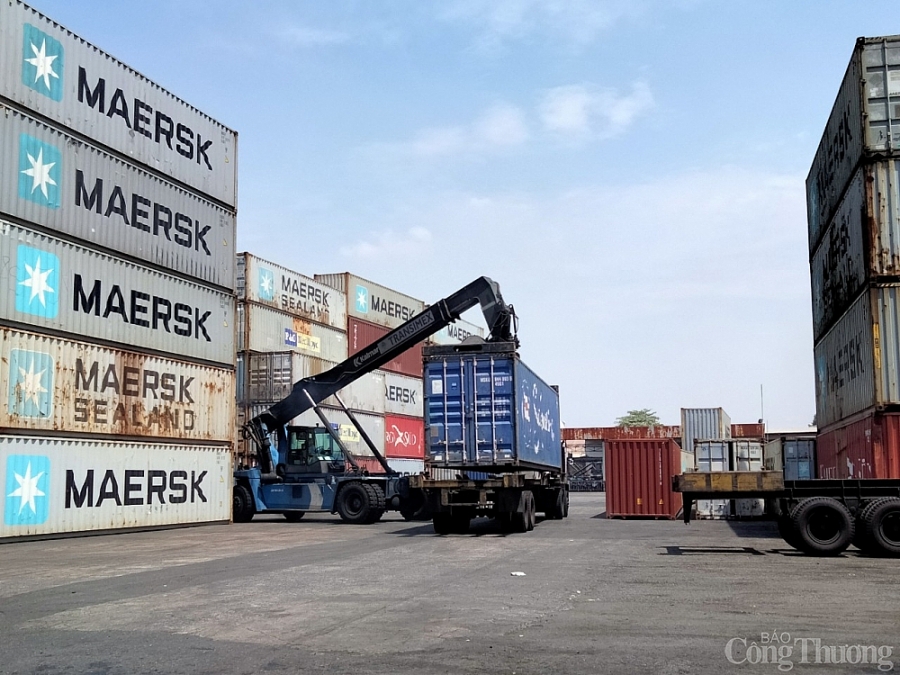 Kiến nghị thành lập Tổ công tác gỡ khó về logistics, thiếu container