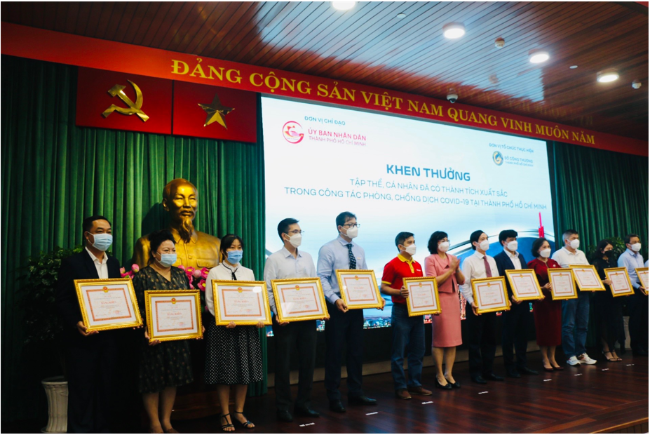 C.P. Việt Nam nhận bằng khen đã có thành tích xuất sắc trong phòng chống dịch Covid-19