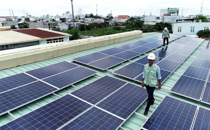 Giải pháp nào cho phát triển điện mặt trời mái nhà