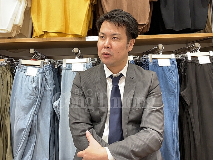 uniqlo mong muon gia tang xuat khau de dong gop cho kinh te viet nam